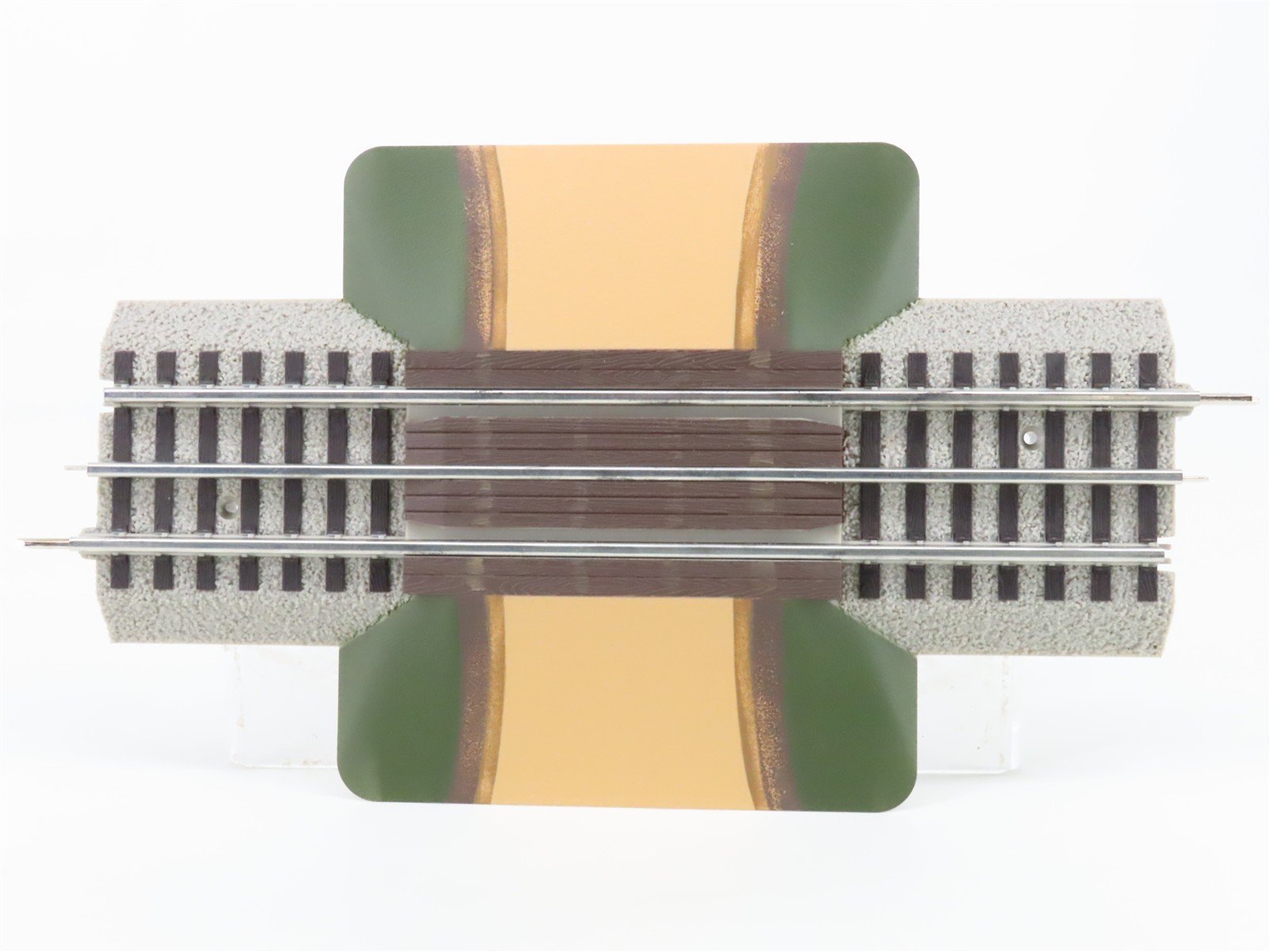 O Gauge 3-Rail Lionel 6-12036 Grade Crossing Track Piece 2-Pack