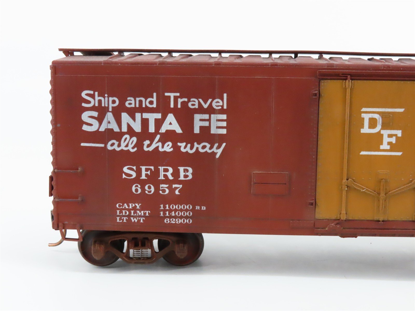 S Scale American Flyer SFRB Santa Fe 40' Boxcar #6957 Weathered