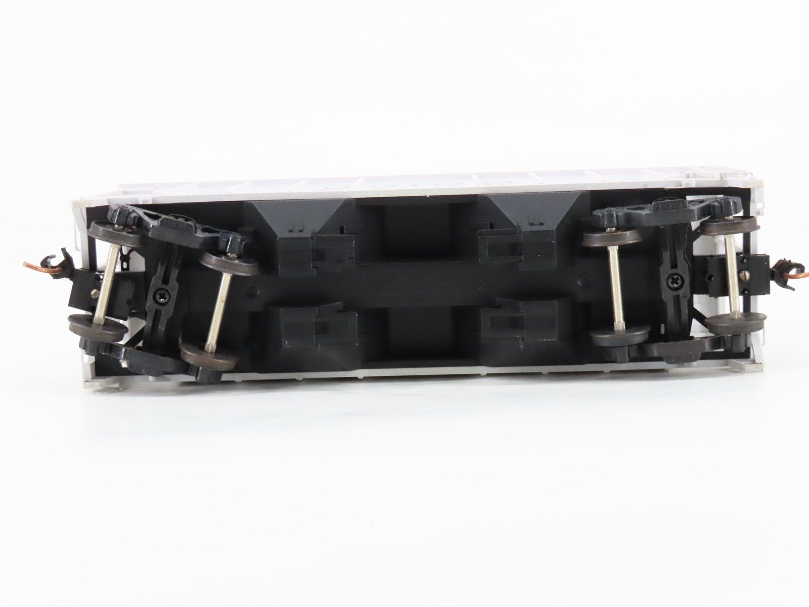 S Scale Showcase UP Union Pacific 2-Bay Covered Hopper #11561