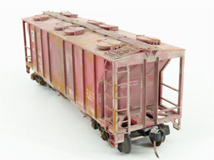S Scale Showcase ATSF Santa Fe 2-Bay Covered Hopper #87421 Weathered