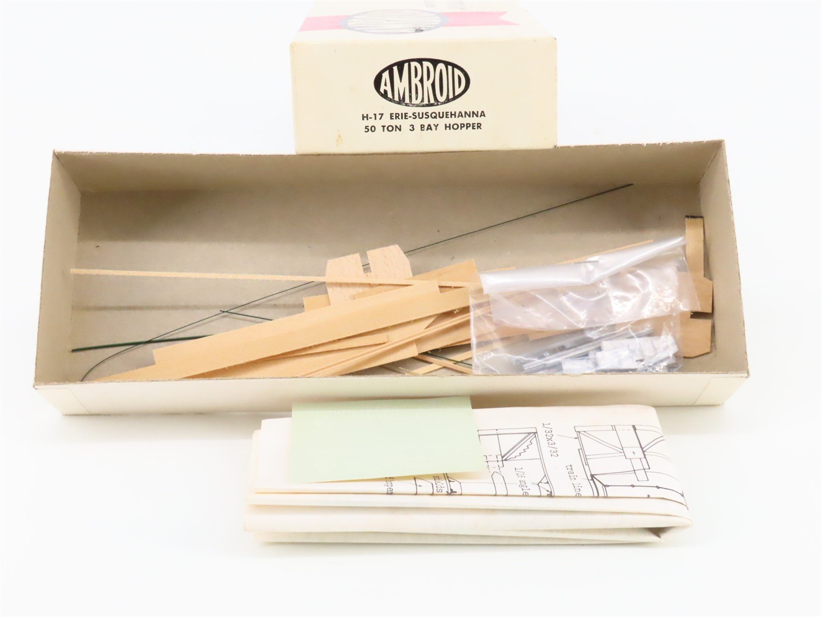 HO Scale Ambroid H-17 Erie-Susquehanna 50-Ton 3-Bay Open Hopper Kit