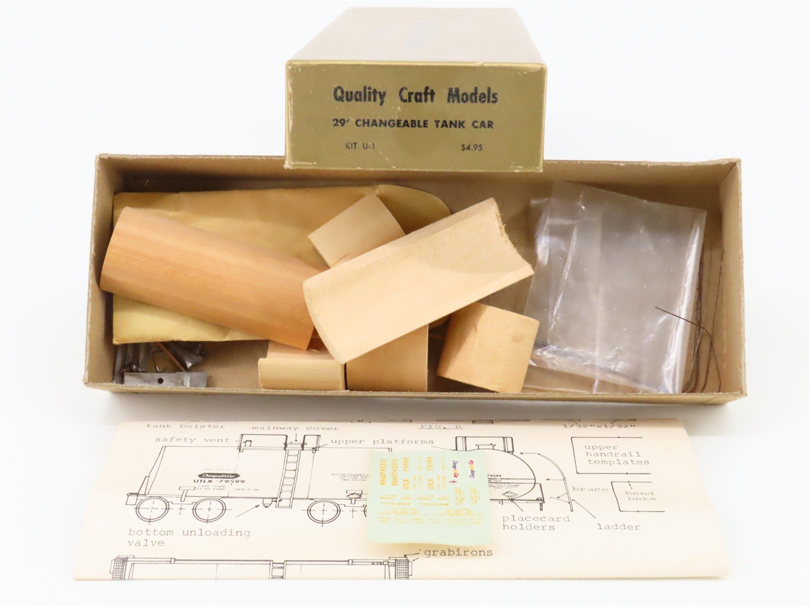HO Scale Quality Craft U-1 UTLX Leasing 29' Changeable Tankcar Kit