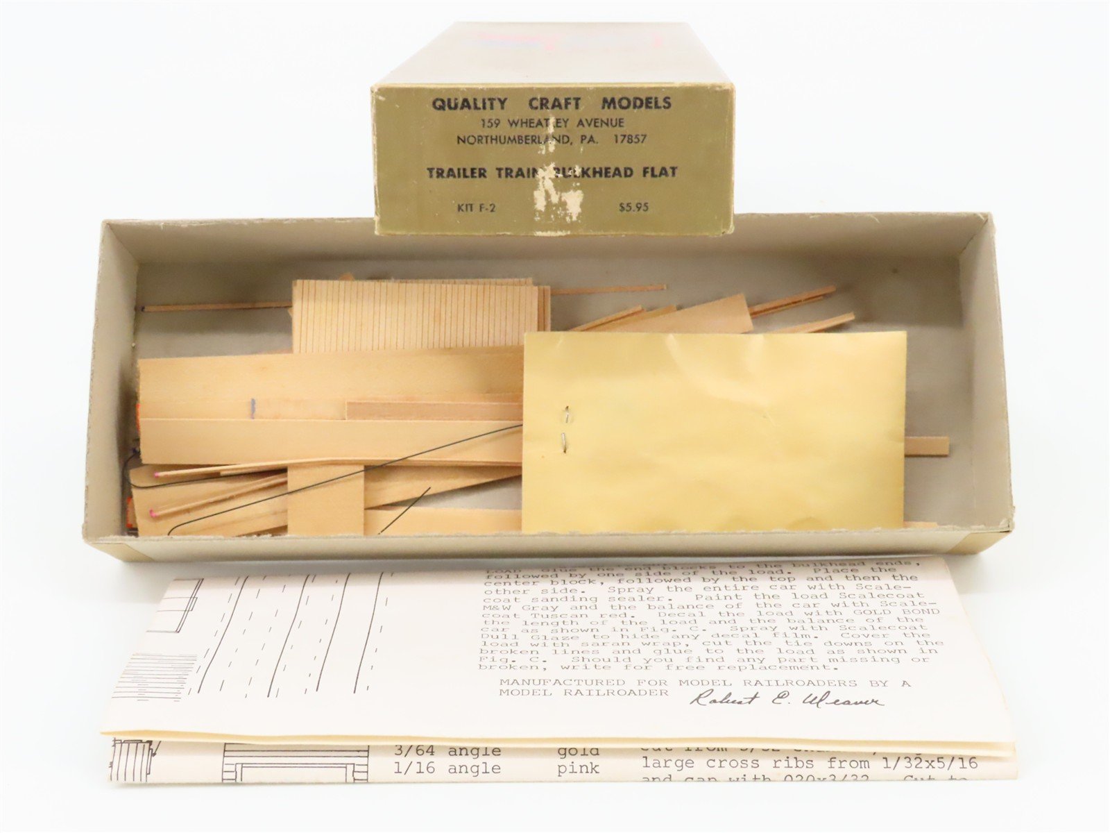 HO Scale Quality Craft F-2 Trailer Train Bulkhead Flatcar Kit