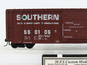 HO Roundhouse/MPS Customs 100012 SOU Southern 50' Box Car #550106 w/ EOT Light