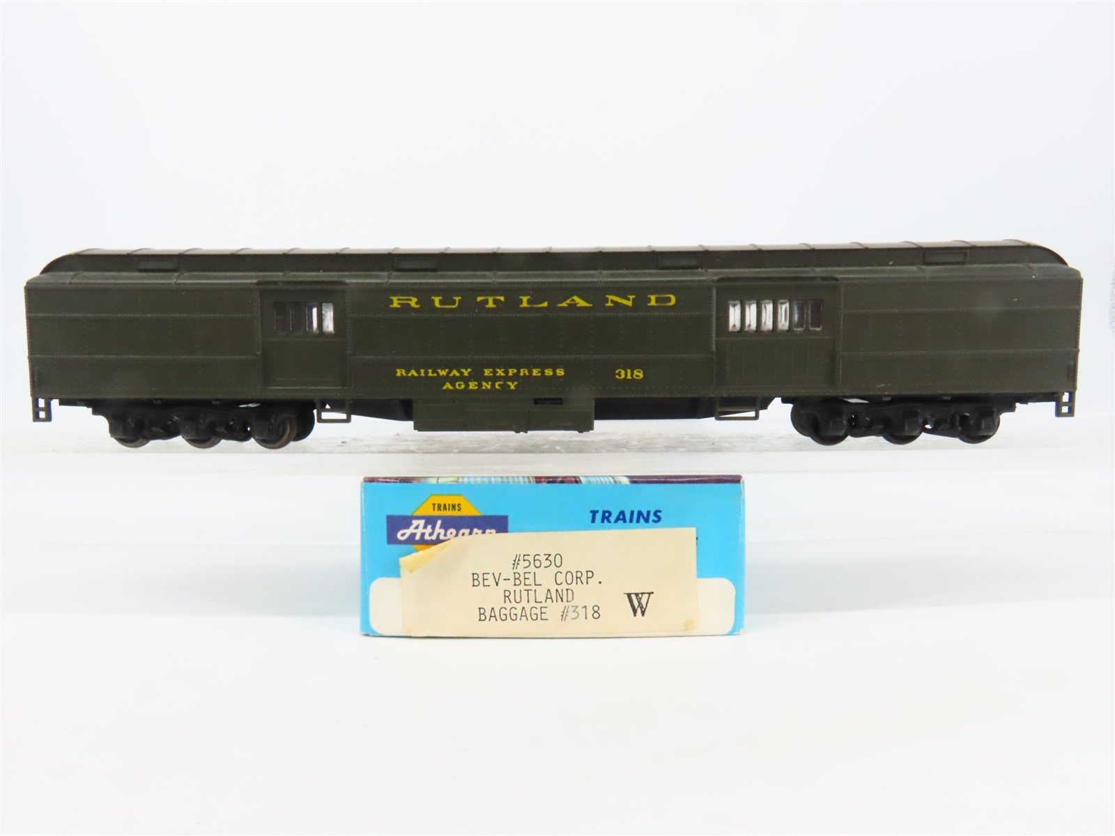 HO Scale Athearn/Bev-Bel 5630 RUT Rutland Baggage Passenger Car #318