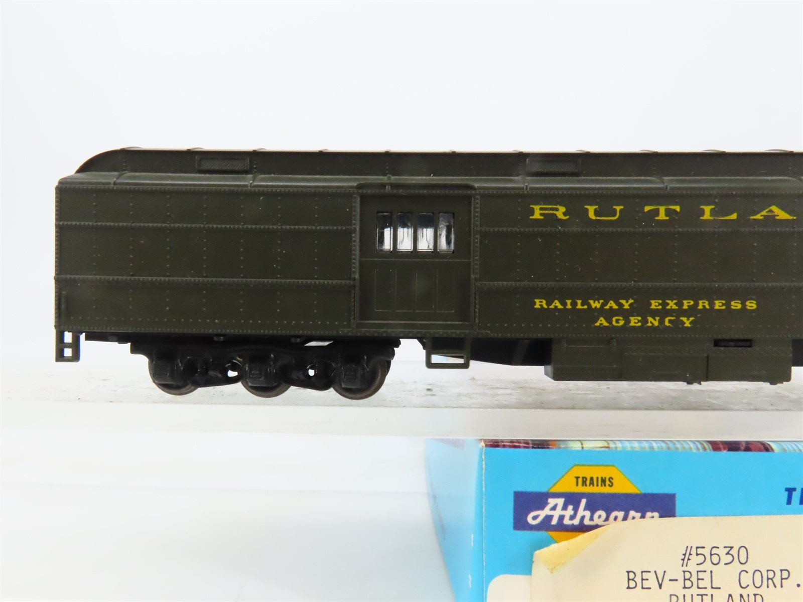 HO Scale Athearn/Bev-Bel 5630 RUT Rutland Baggage Passenger Car #318