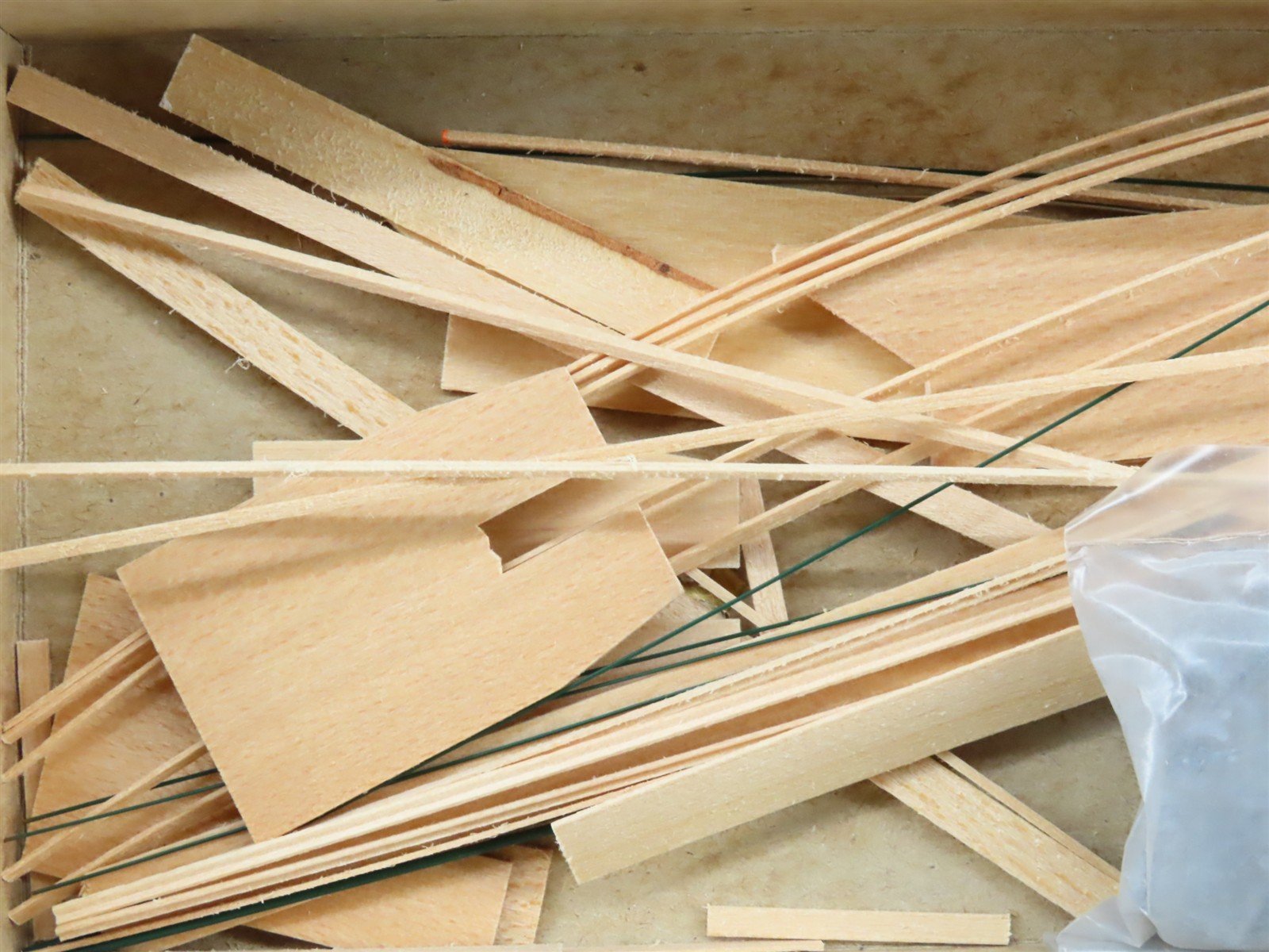 HOn3 Scale Quality Craft Models 2 in 1 Kit 323 East Broad Top Hoppers #805