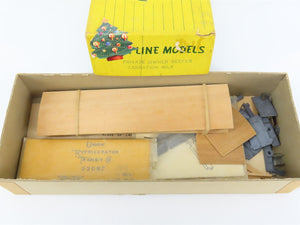 HO Scale Main Line Craftsman Kit URTC Carnation Milk Wood Reefer #23097
