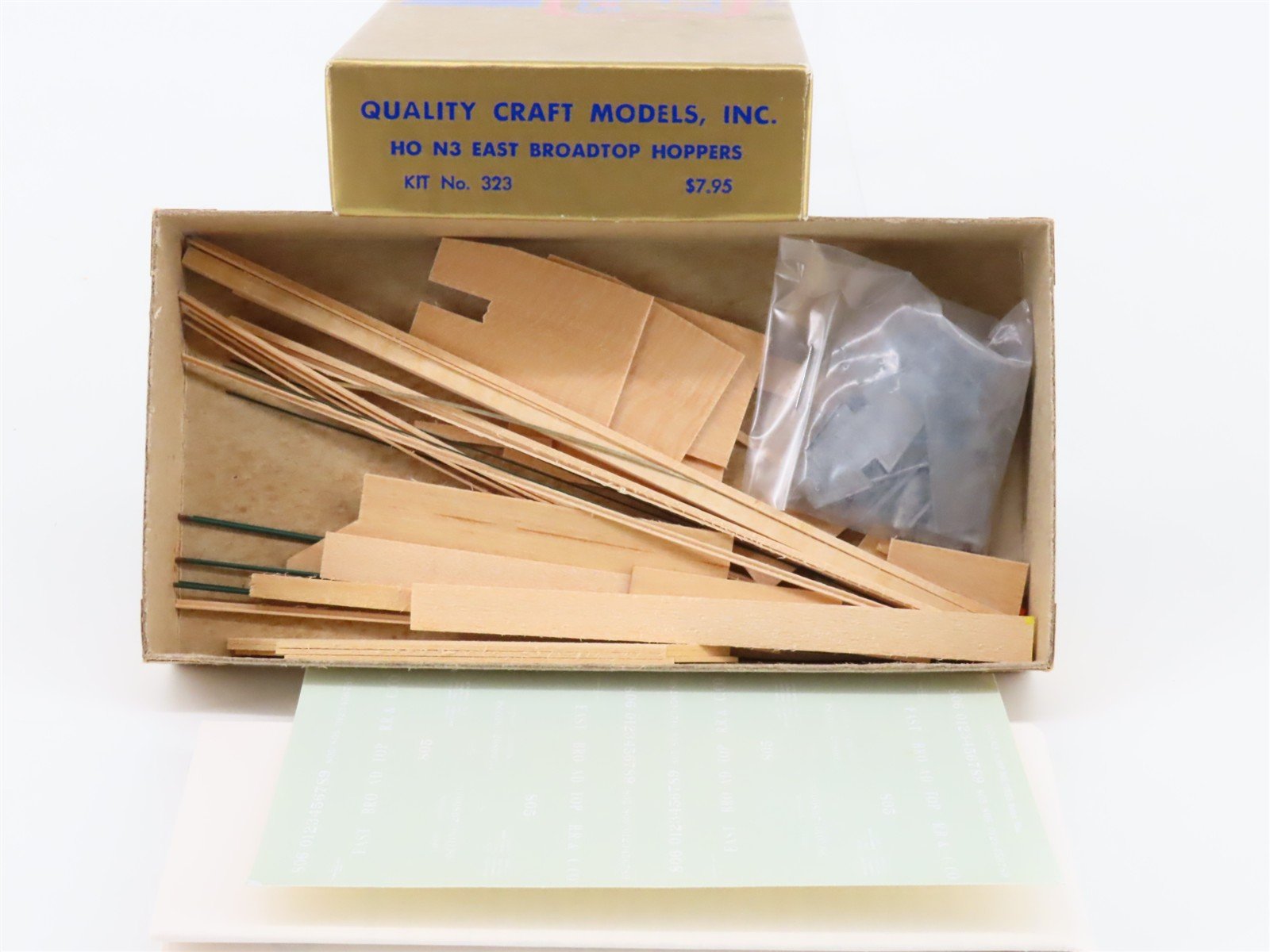 HOn3 Scale Quality Craft Models 2 in 1 Kit No 323 East Broad Top Hoppers #805