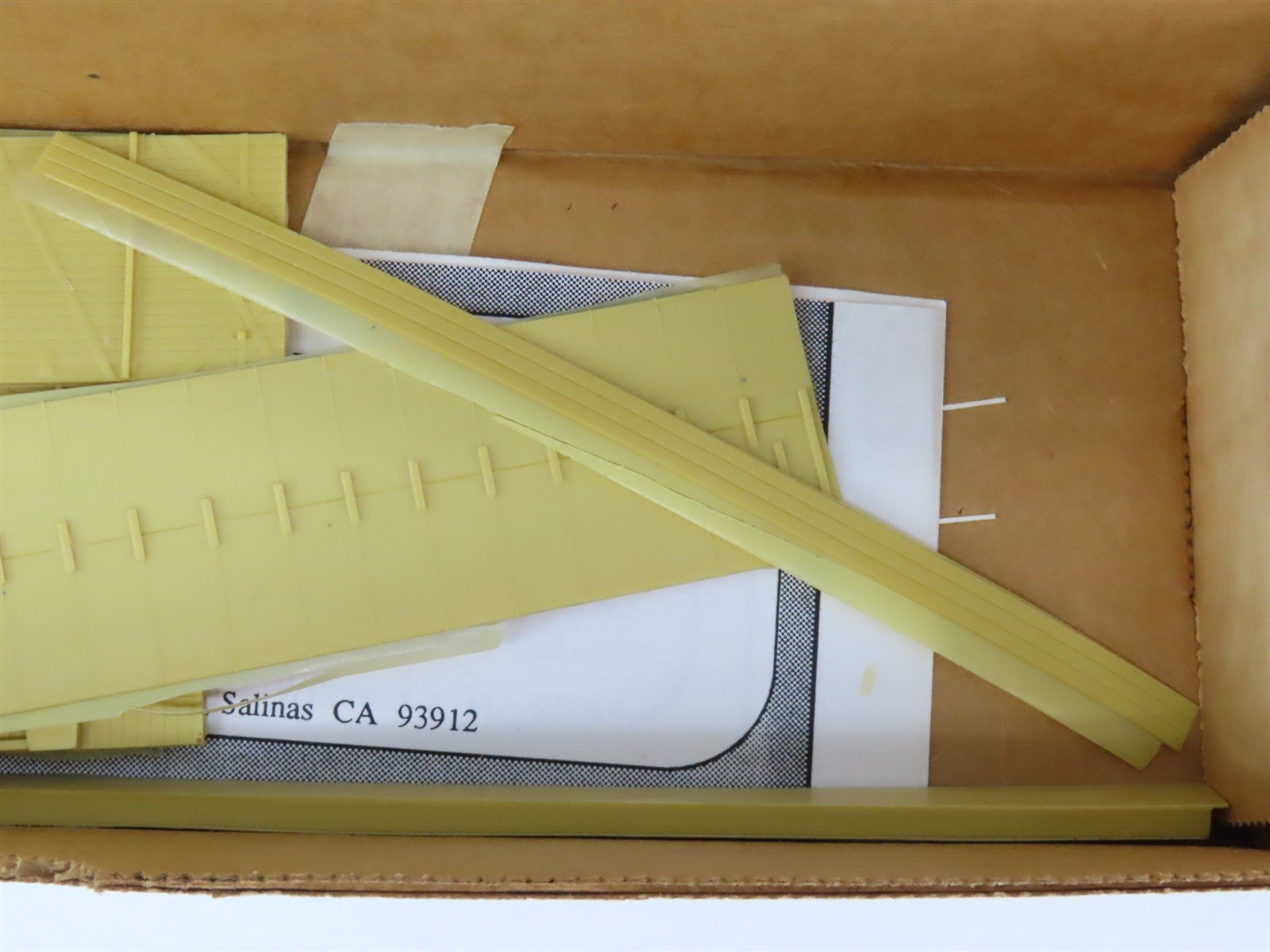 HO Scale Sunshine Models Resin Kit #7.4 Undecorated C&EI Mather Box Car