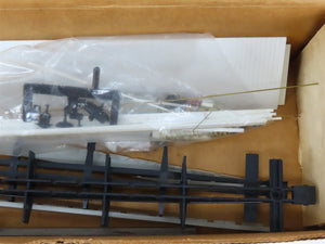 HO West Rail Kit #F-1010 Undecorated NP Northern Pacific AAR 50-Ton Flat Car