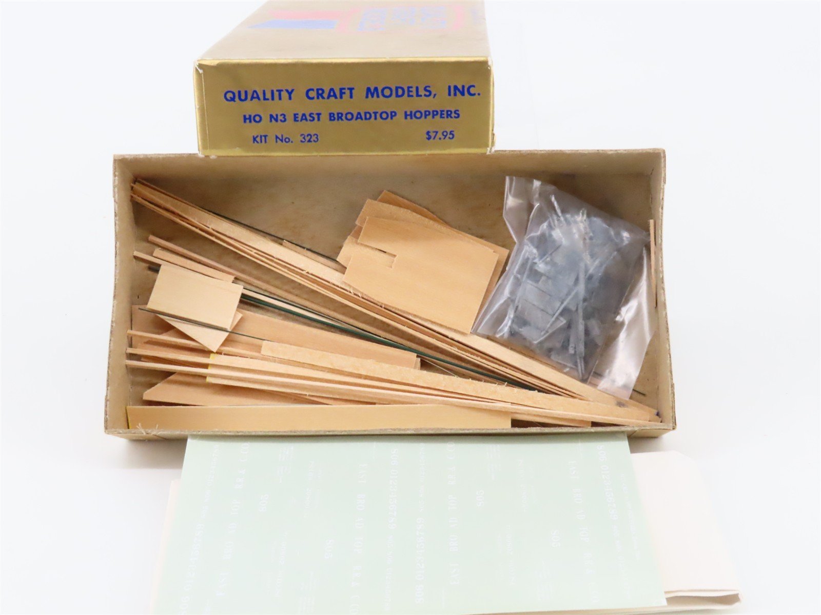 HOn3 Scale Quality Craft Models 2 in 1 Kit No 323 East Broad Top Hoppers #805
