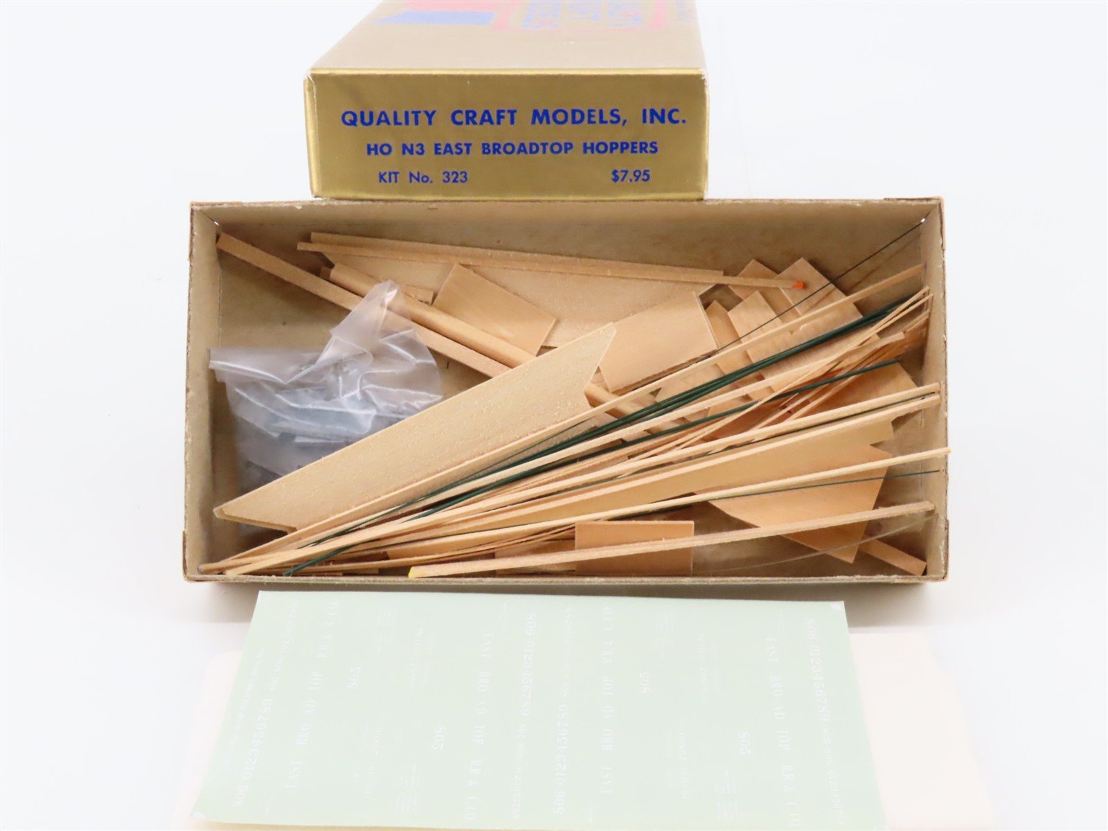 HOn3 Scale Quality Craft Models 2 in 1 Kit No 323 East Broad Top Hoppers #805