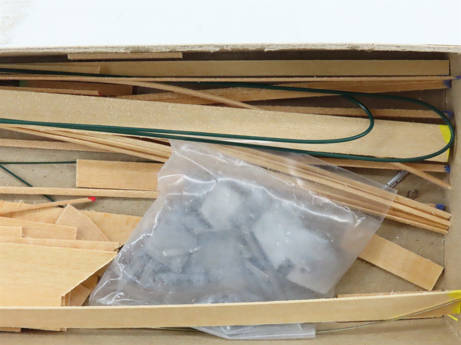 HOn3 Scale Quality Craft Models 2 in 1 Kit 342 EBT East Broad Top 3-Bay Hoppers