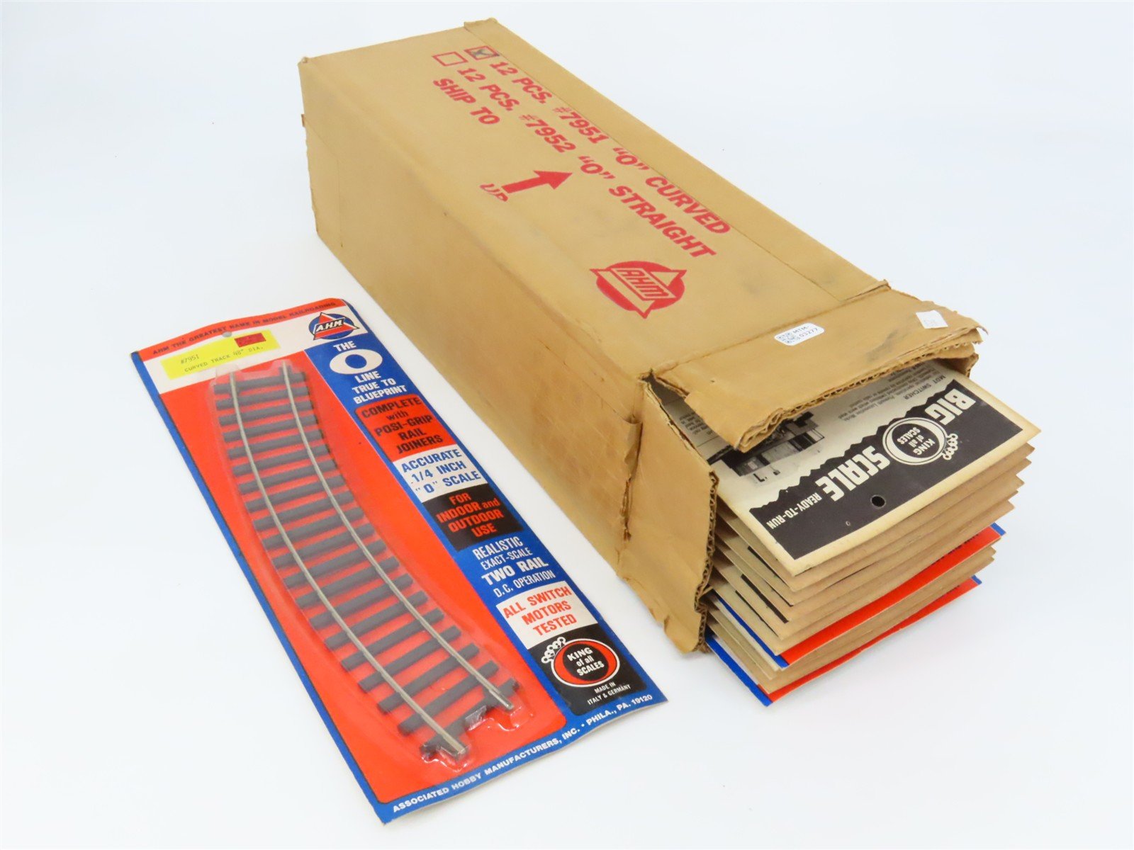 O Scale 2-Rail AHM 7951 Curved Track 12-Piece Pack