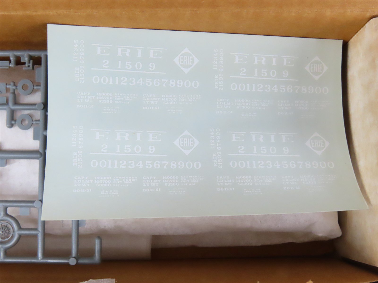 HO Scale West Shore Line Resin Kit #9201 Undecorated ERIE 4-Bay Covered Hopper