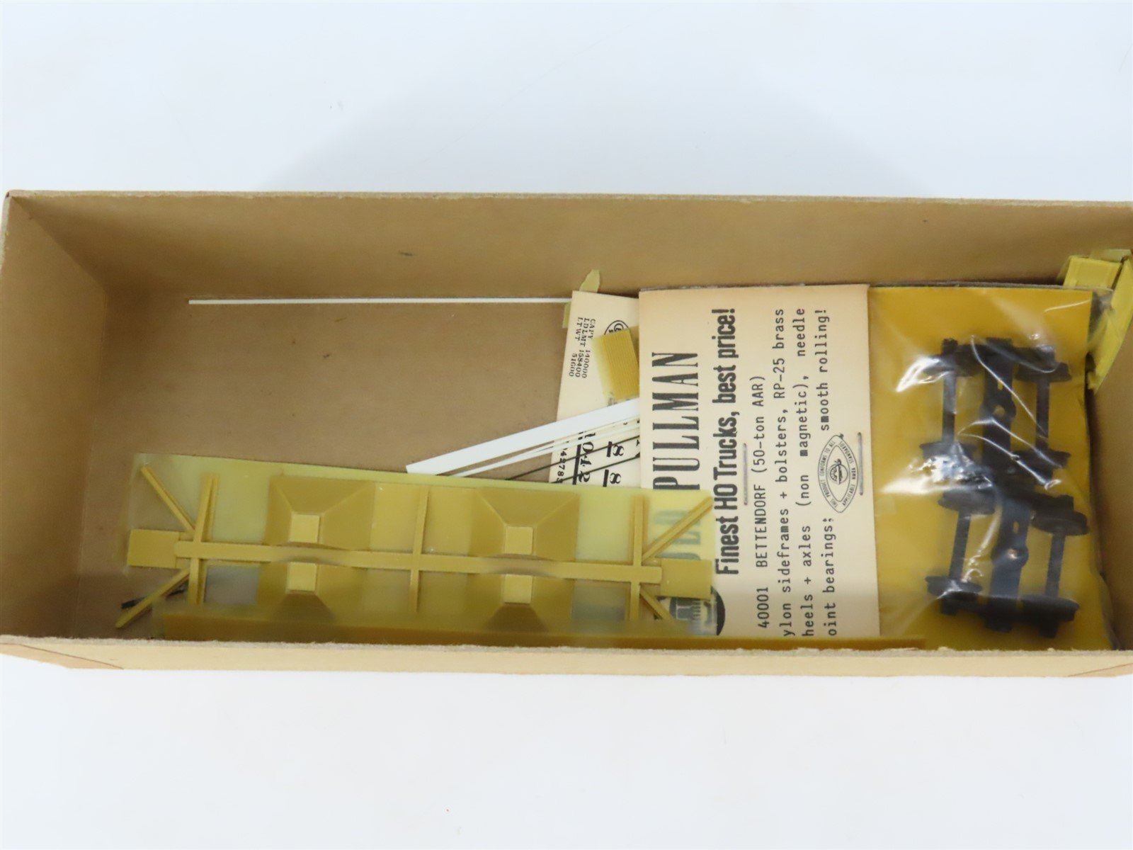 HO Scale West Shore Line Resin Kit #9002 Undecorated NYC 2-Bay Covered Hopper