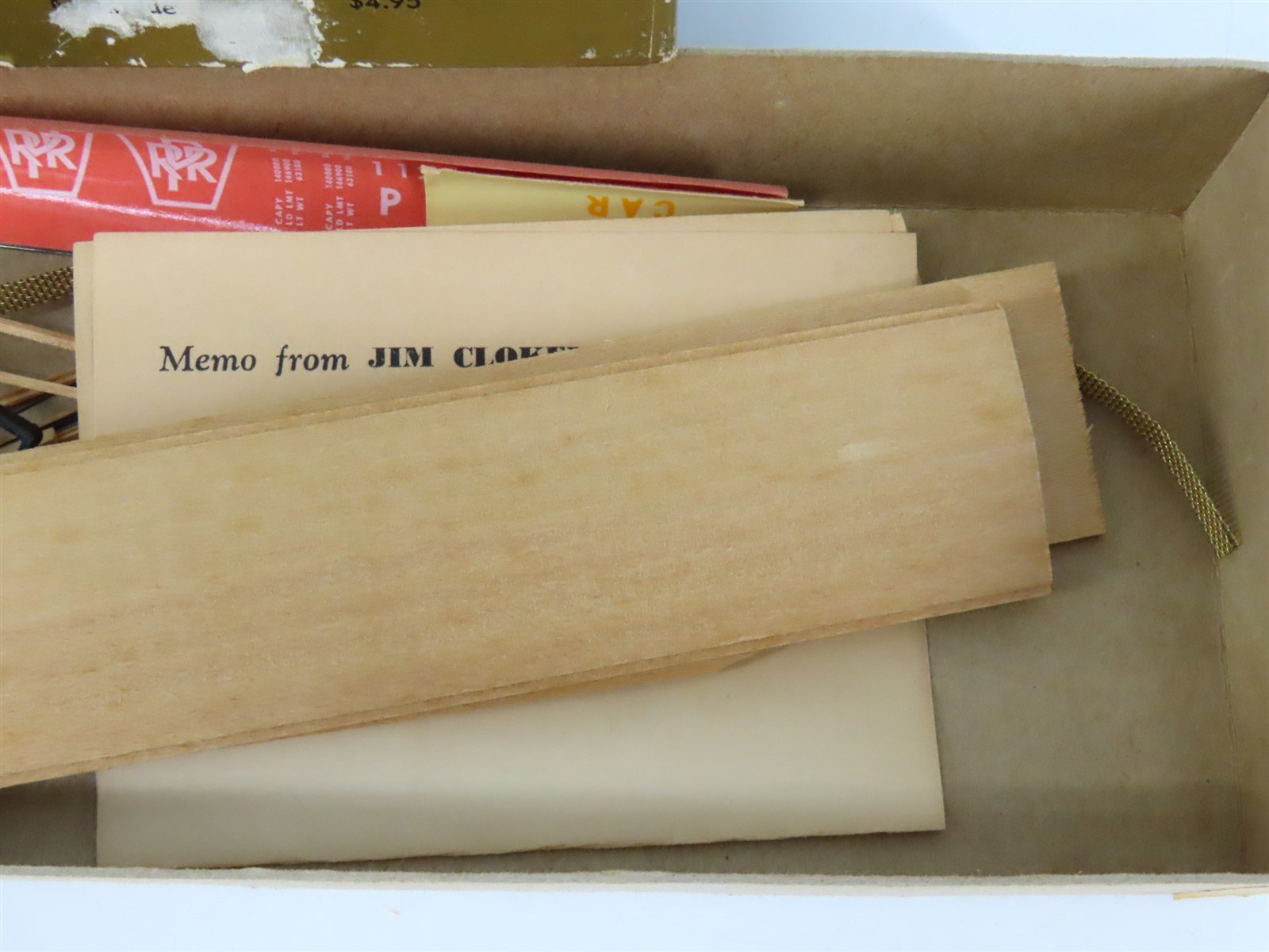 HO Scale Quality Craft Craftsman Kit Undecorated PRR 50' Cushioned Box Car