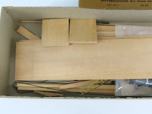 HO Quality Craft Craftsman Kit #W-1 Undecorated Weyerhaueser All Door Box Car