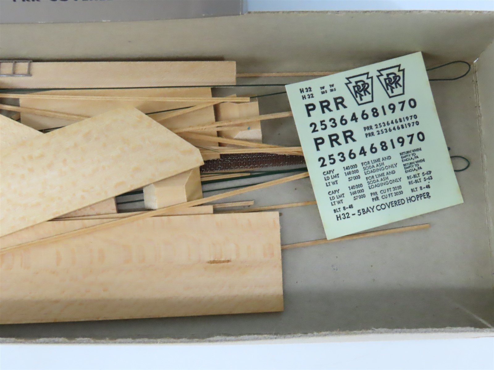 HO Scale Quality Craft Craftsman Kit Undecorated PRR 5-Bay 51' Covered Hopper