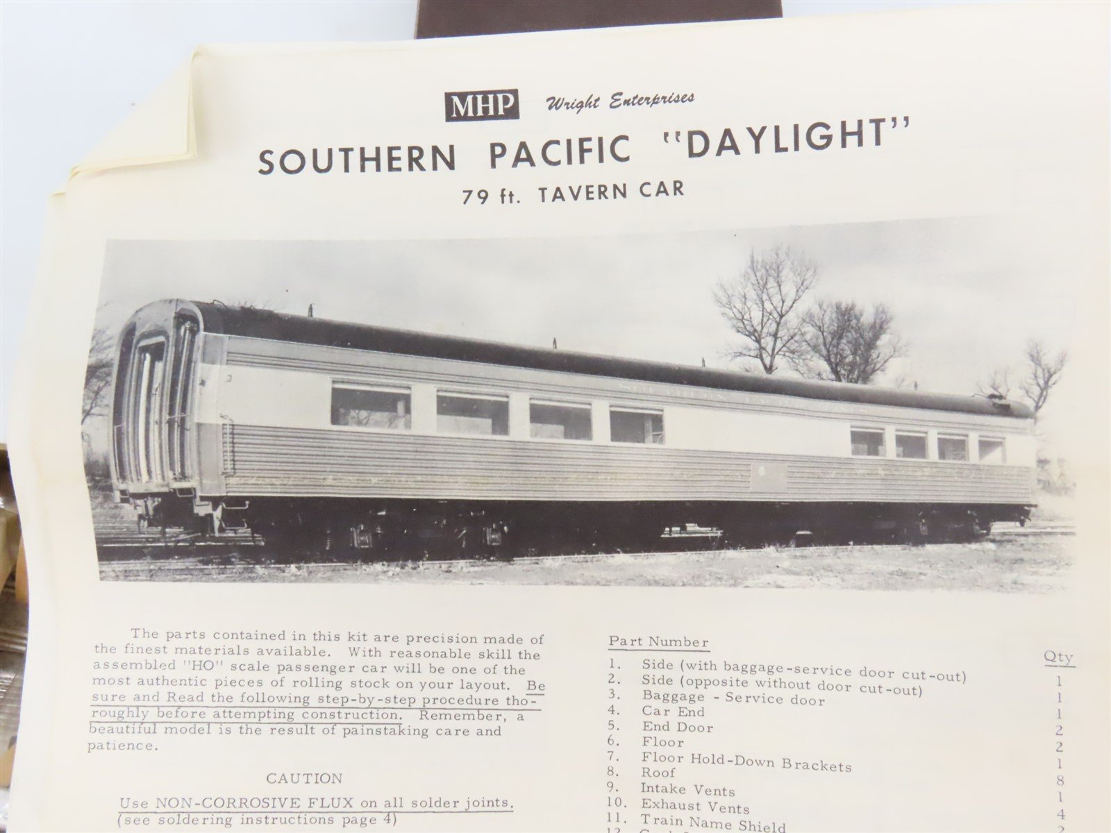 HO Scale Wright MHP Kit #WE-50005-C Undecorated SP Daylight 79' Tavern Passenger