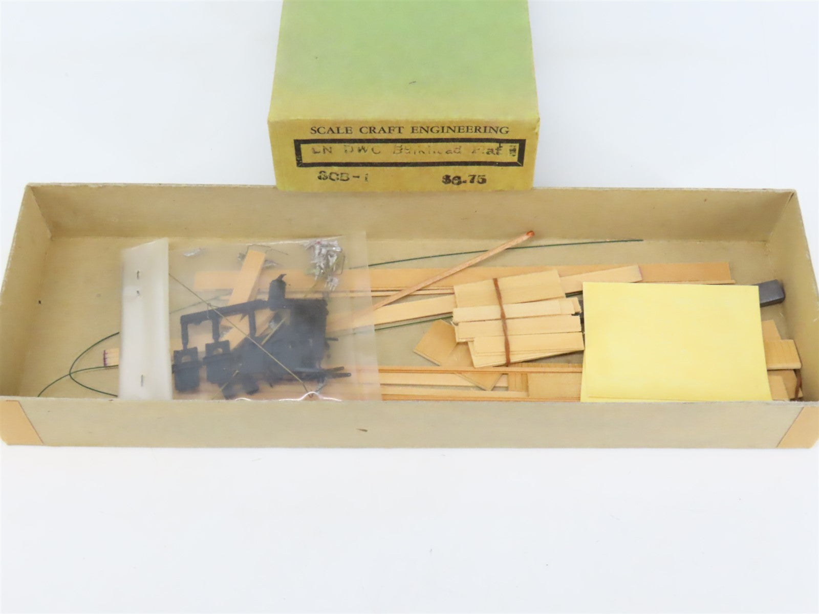 HO Scale-Craft Craftsman Kit #SCB-1 Undecorated DWC 70-Ton Bulkhead Flat Car