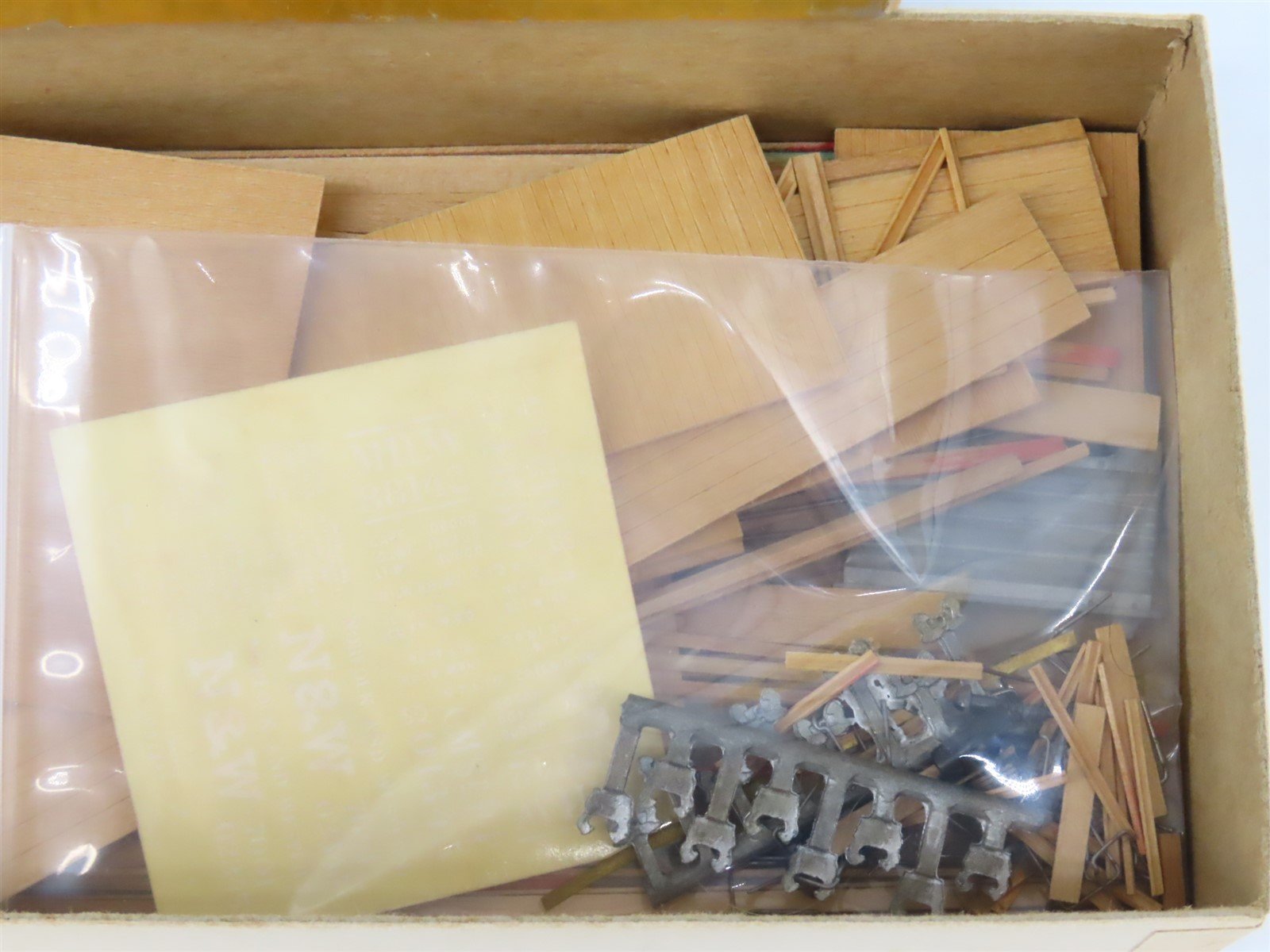 HO Scale Ambroid Craftsman Kit #8 Undecorated MILW Gondola & N&W Hopper