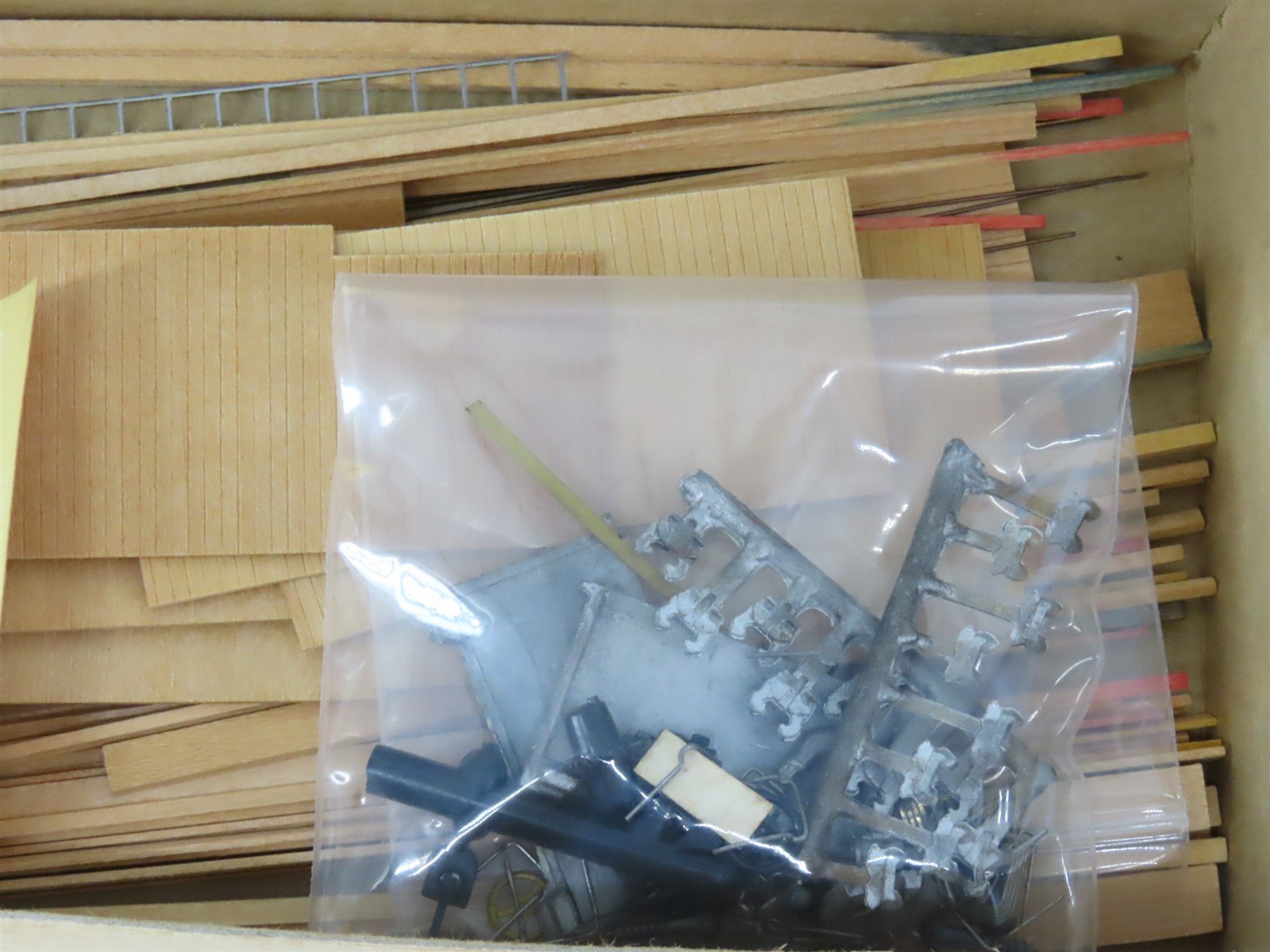 HO Scale Ambroid Craftsman Kit #8 Undecorated MILW Gondola & N&W Hopper