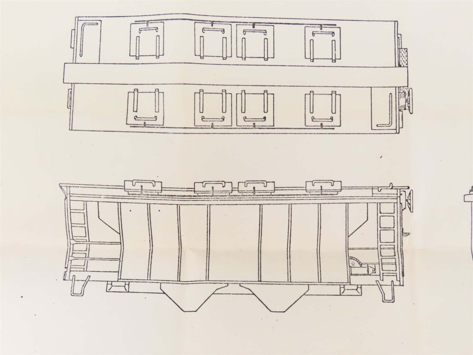 HO Scale Main Line Craftsman Kit SOU Southern 2-Bay Covered Hopper #4003
