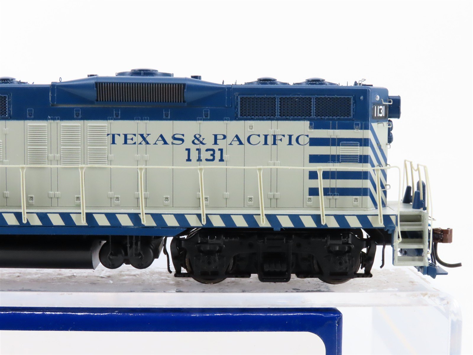 HO Scale Athearn Genesis G62547 T&P Texas & Pacific GP9 Diesel Locomotive #1131
