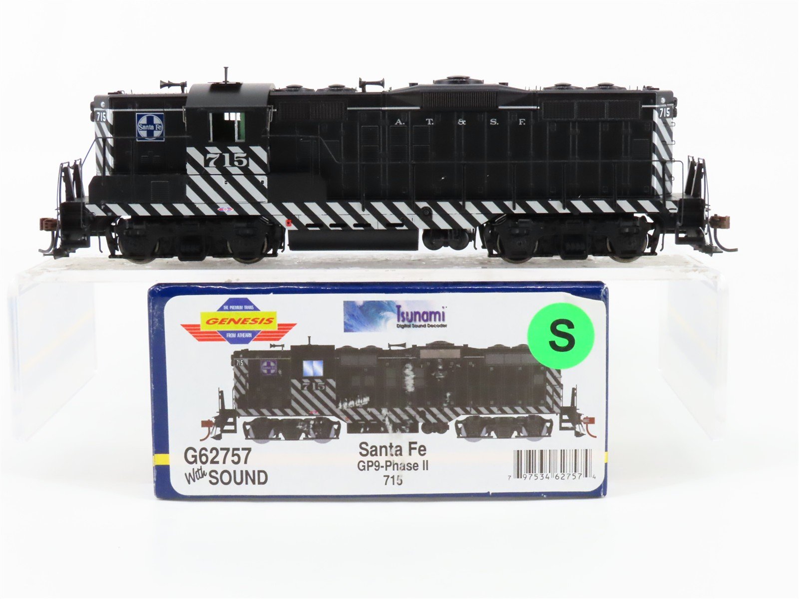 HO Scale Athearn Genesis G62757 ATSF Santa Fe GP9 Diesel Loco #715 wDCC & Sound