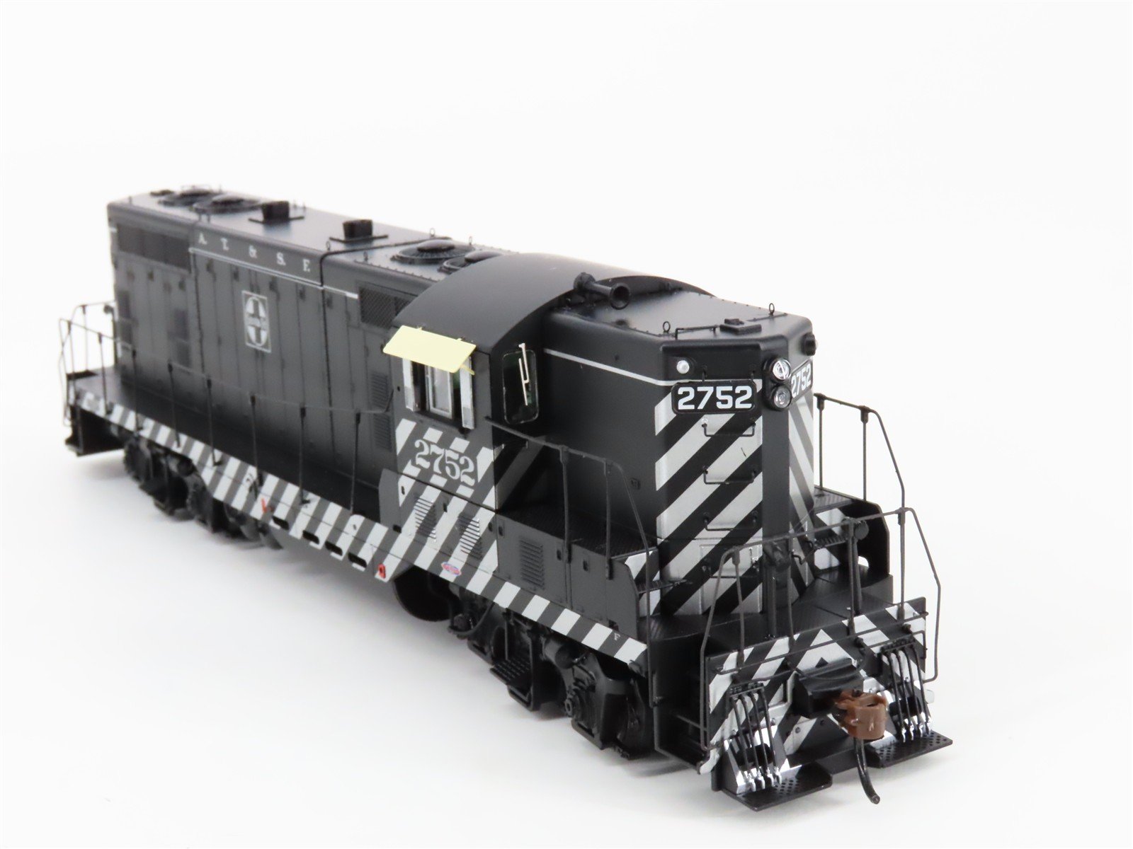 HO Scale Athearn Genesis ATHG64208 ATSF Santa Fe GP9 Diesel #2752 wDCC & Sound