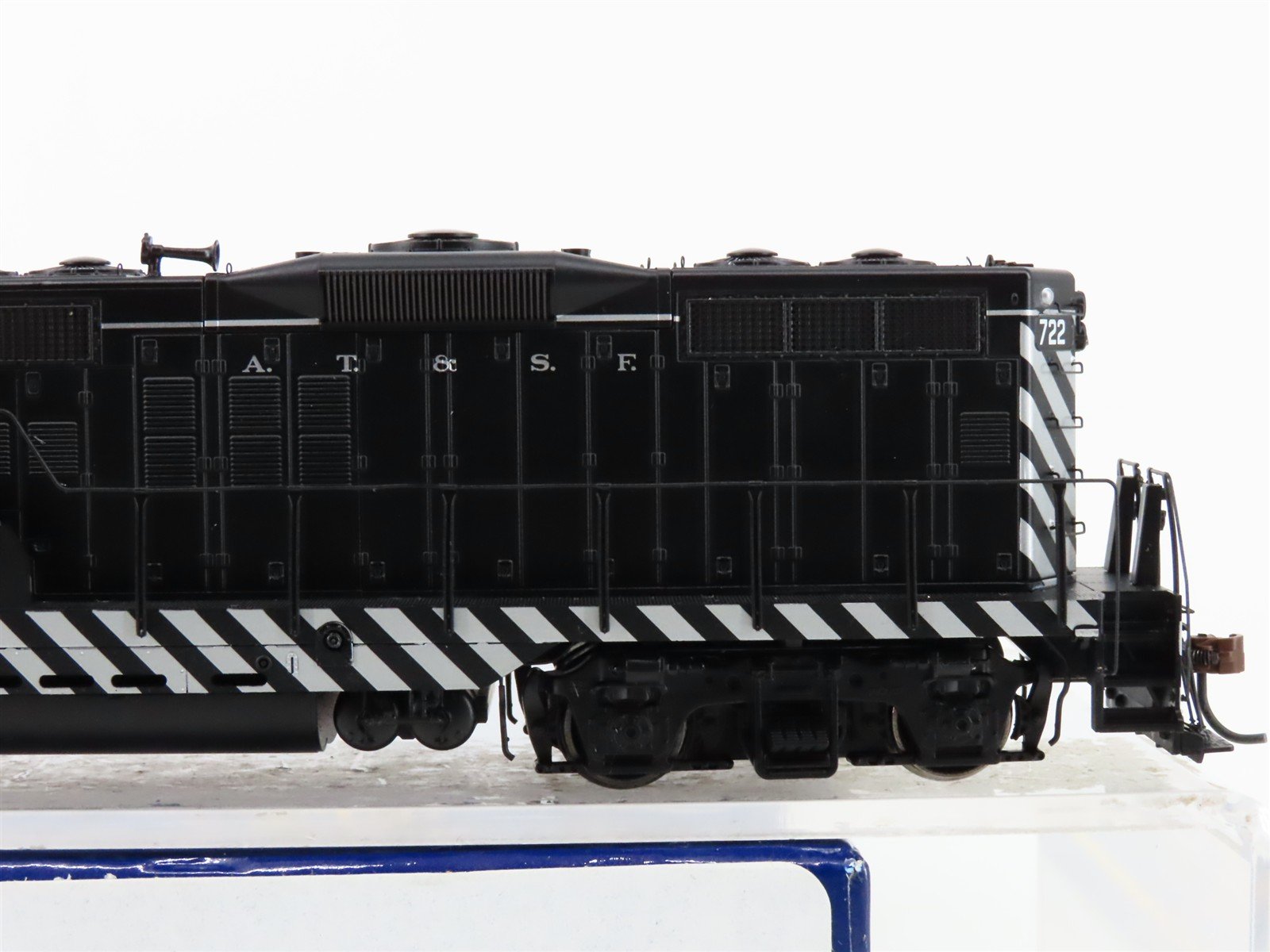 HO Scale Athearn Genesis G62558 ATSF Santa Fe GP9 II Diesel Locomotive #722
