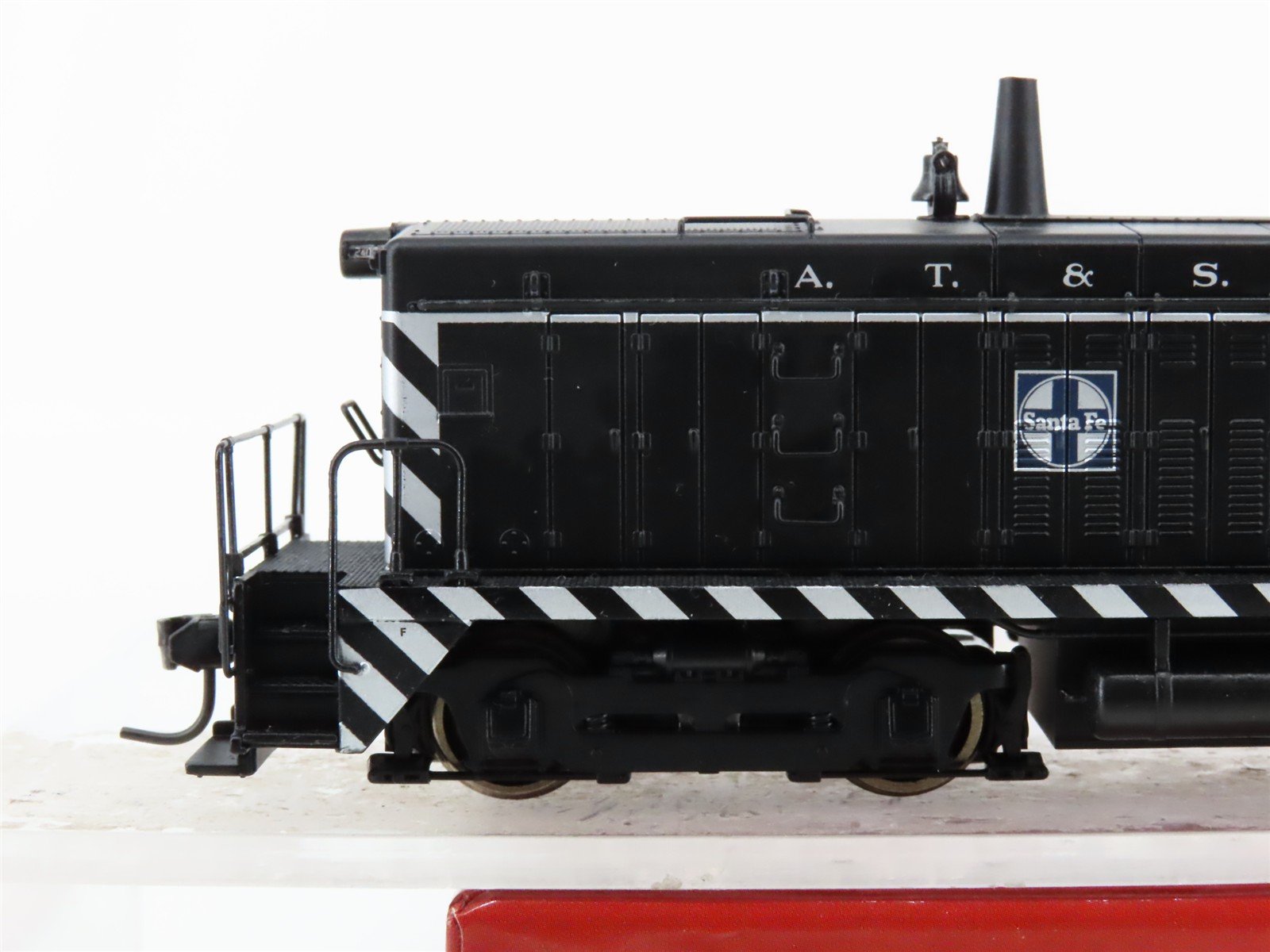 HO Scale Broadway Limited BLI 2621 ATSF Santa Fe NW2 Diesel #2408 wDCC & Sound