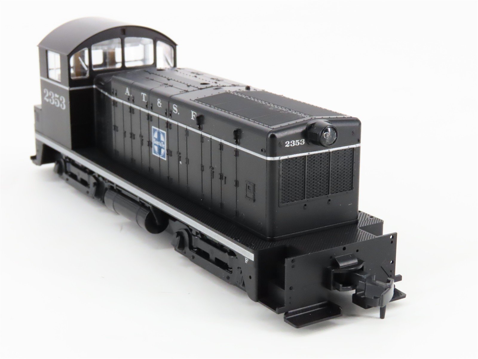 HO Scale Kato 37-101 ATSF Santa Fe NW2 Diesel Locomotive #2353