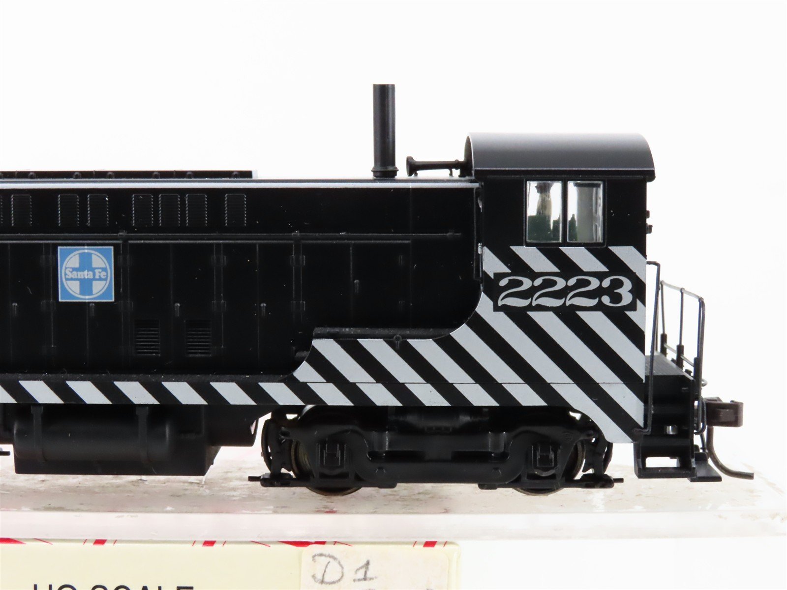 HO Scale Stewart 4737 ATSF Santa Fe VO-1000 Diesel Locomotive #2223 wDCC