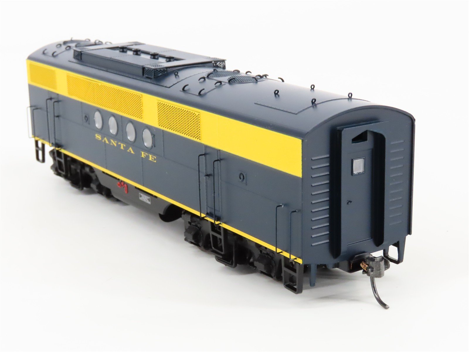 HO Scale Intermountain 49213-04 ATSF Santa Fe FT A/B Diesel Locomotive Set wDCC
