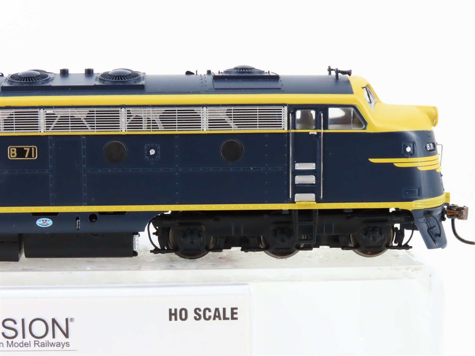HO Scale Auscision AM11642s VR Victorian Railway B Class Diesel #71 wDCC & Sound