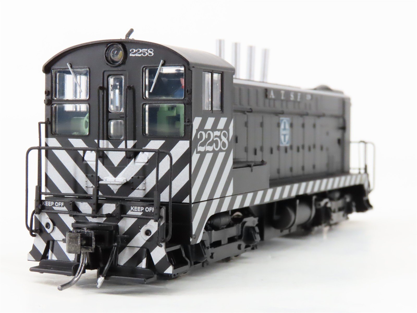 HO Scale Bowser 24211 ATSF Santa Fe VO-1000 Diesel Loco #2258 wDCC & Sound