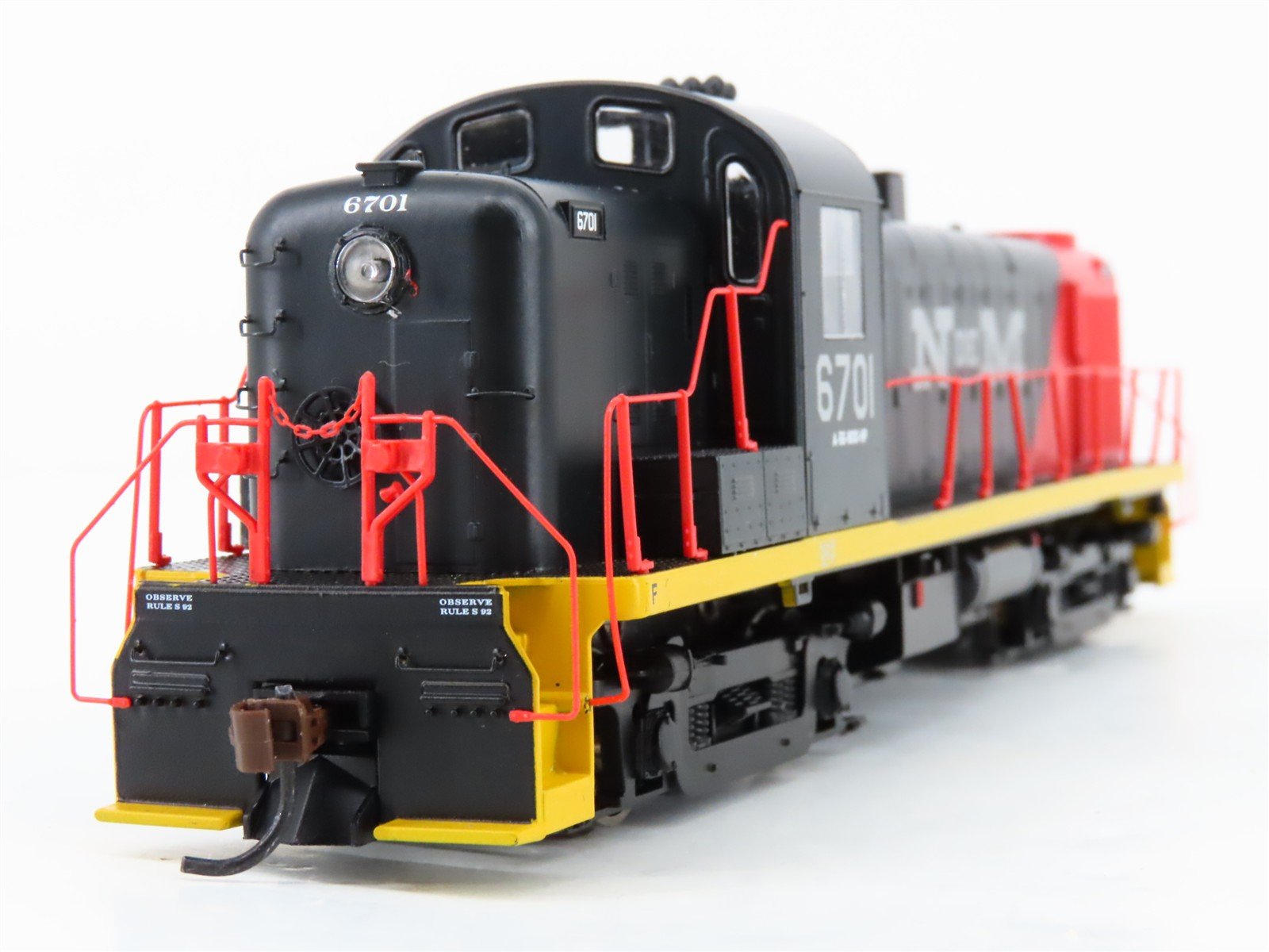 HO Scale Athearn 96762 NdeM Nacionales de Mexico RS-3 Diesel Loco #6701