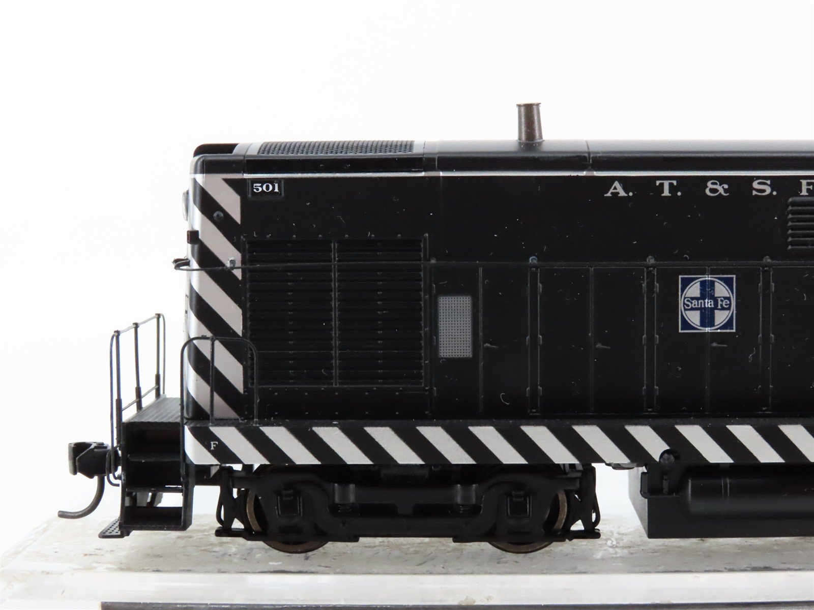 HO Scale Walthers Proto 920-40824 ATSF Santa Fe H10-44 Diesel #501 wDCC & Sound