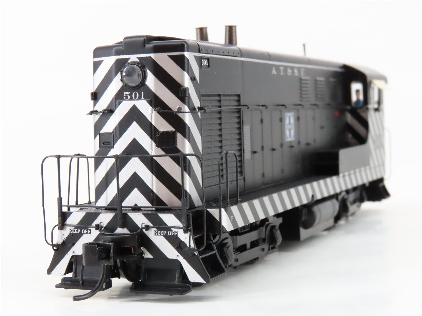HO Scale Walthers Proto 920-40824 ATSF Santa Fe H10-44 Diesel #501 wDCC & Sound