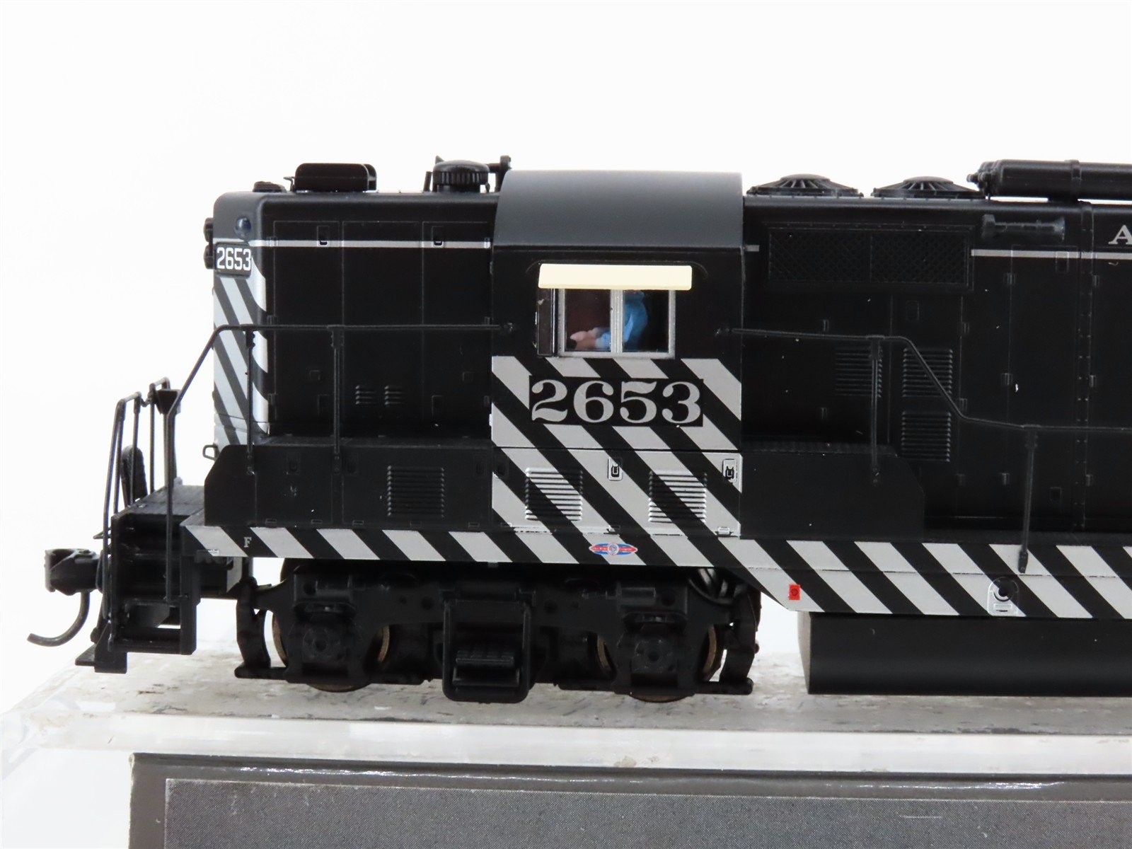 HO Scale Walthers Proto 920-42101 ATSF Santa Fe GP7 Diesel #2653 wDCC & Sound
