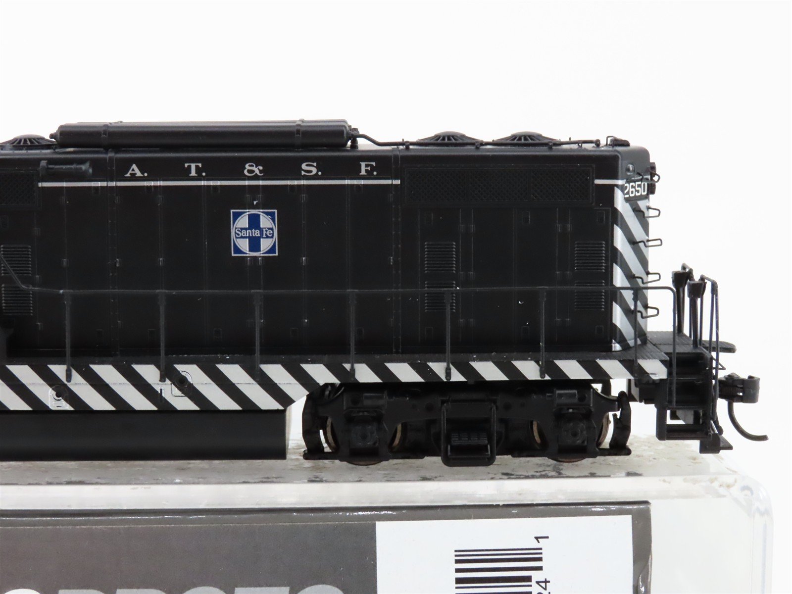 HO Scale Walthers Proto 920-42100 ATSF Santa Fe GP7 Diesel #2650 wDCC & Sound