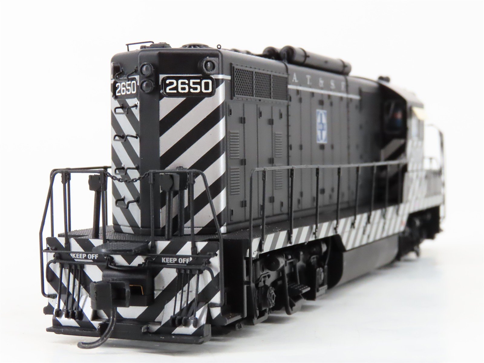 HO Scale Walthers Proto 920-42100 ATSF Santa Fe GP7 Diesel #2650 wDCC & Sound