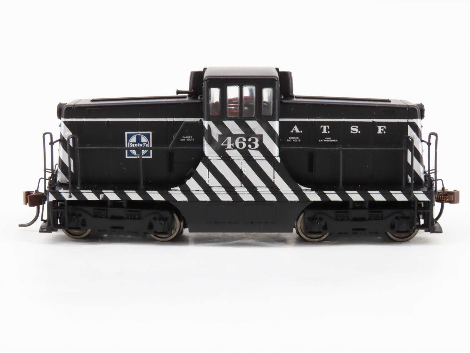 HO Scale Bachmann ATSF Santa Fe GE 44-Tonner Diesel Locomotive #463 wDCC