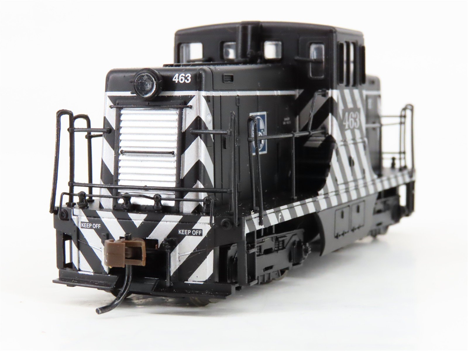 HO Scale Bachmann ATSF Santa Fe GE 44-Tonner Diesel Locomotive #463 wDCC