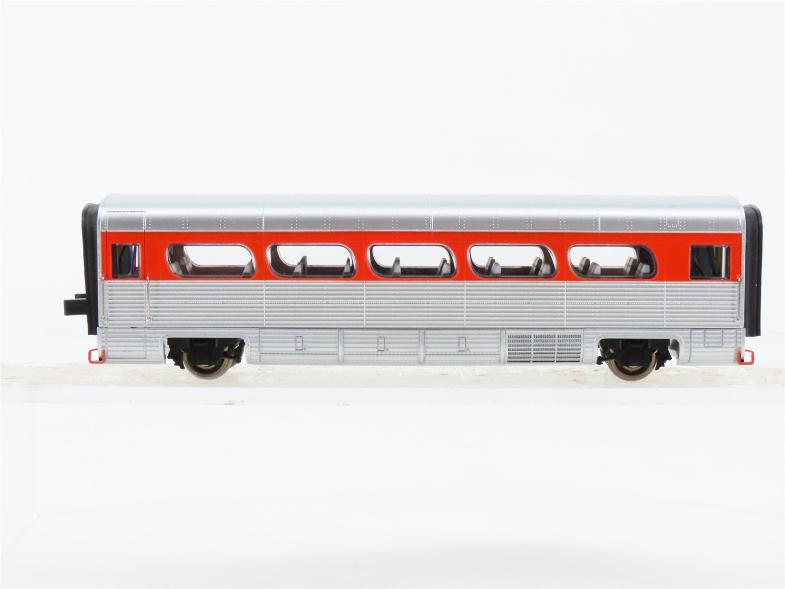 HO Scale Con-Cor AeroTrain Add-On Passenger Car