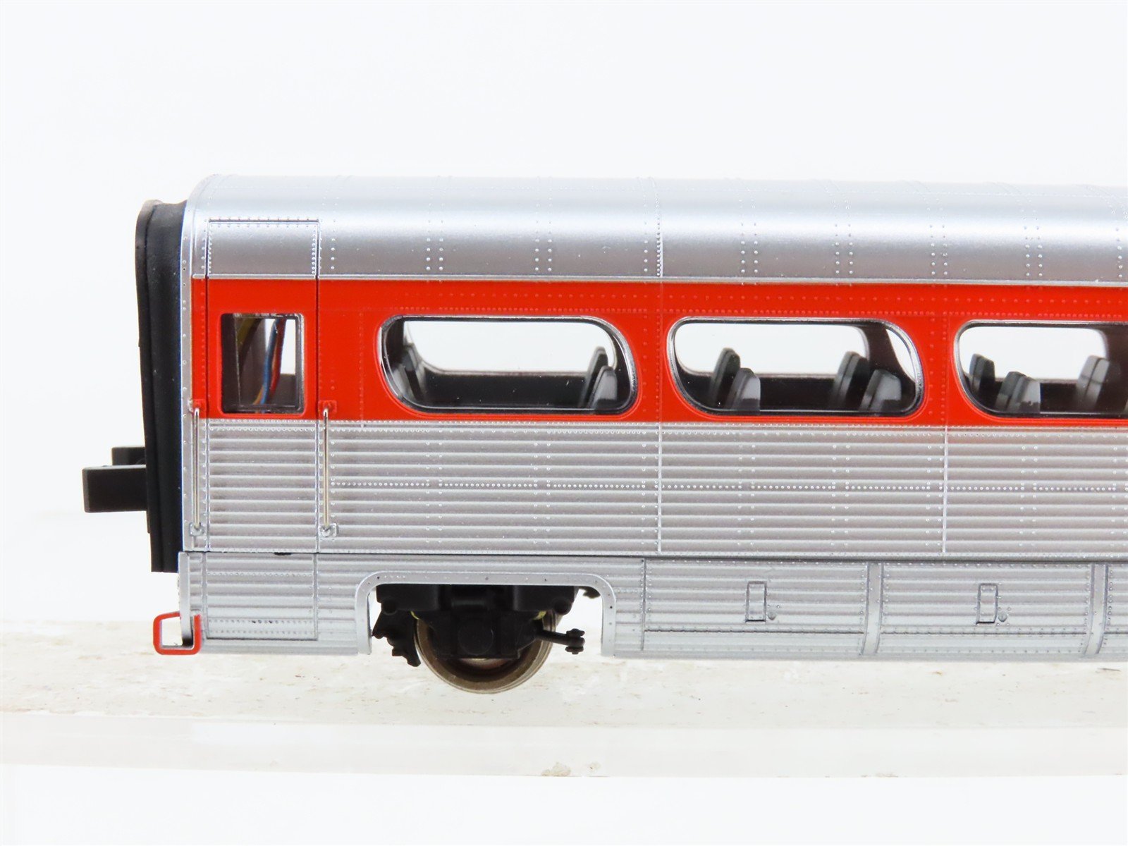 HO Scale Con-Cor AeroTrain Add-On Passenger Car