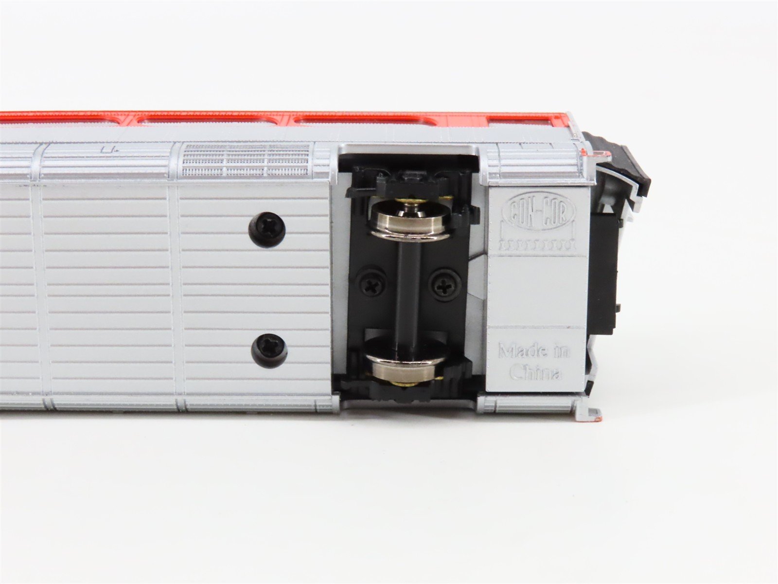HO Scale Con-Cor AeroTrain Add-On Passenger Car